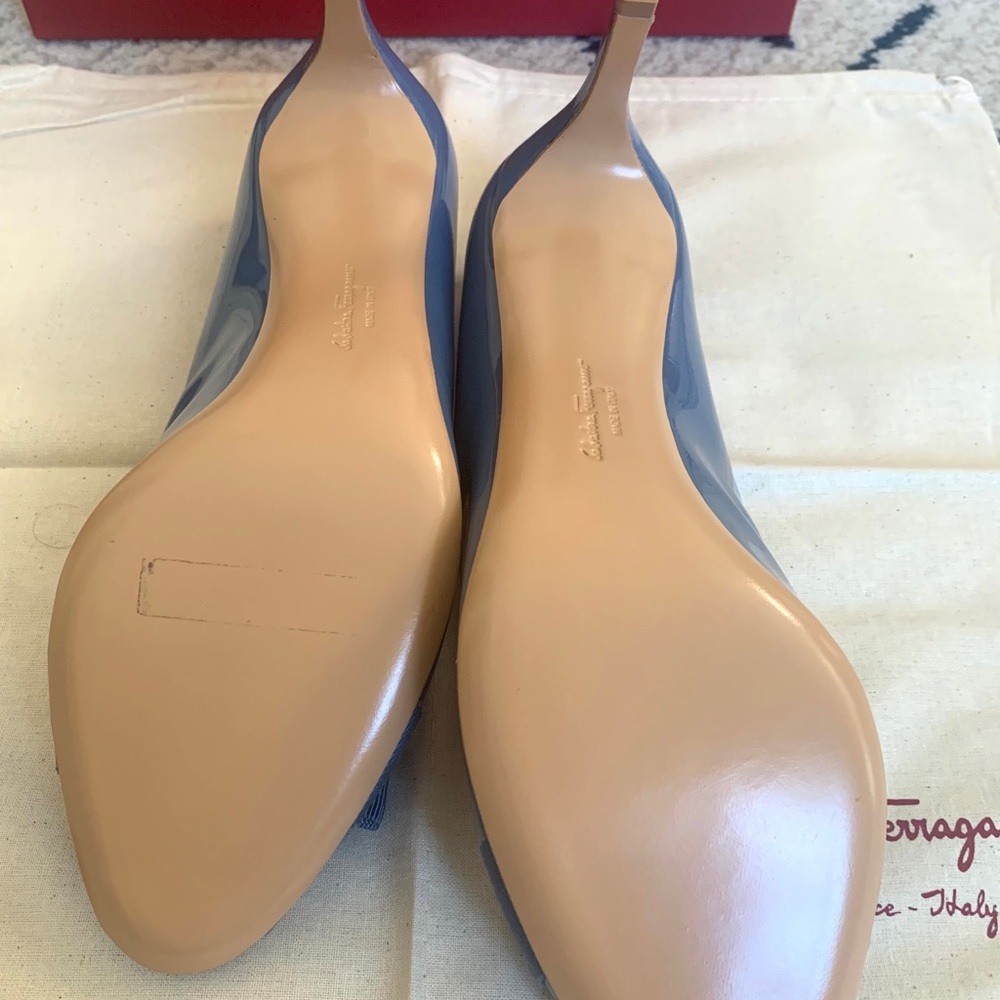 Salvatore ferragamo pola patent pump heels - Picture 4 of 8